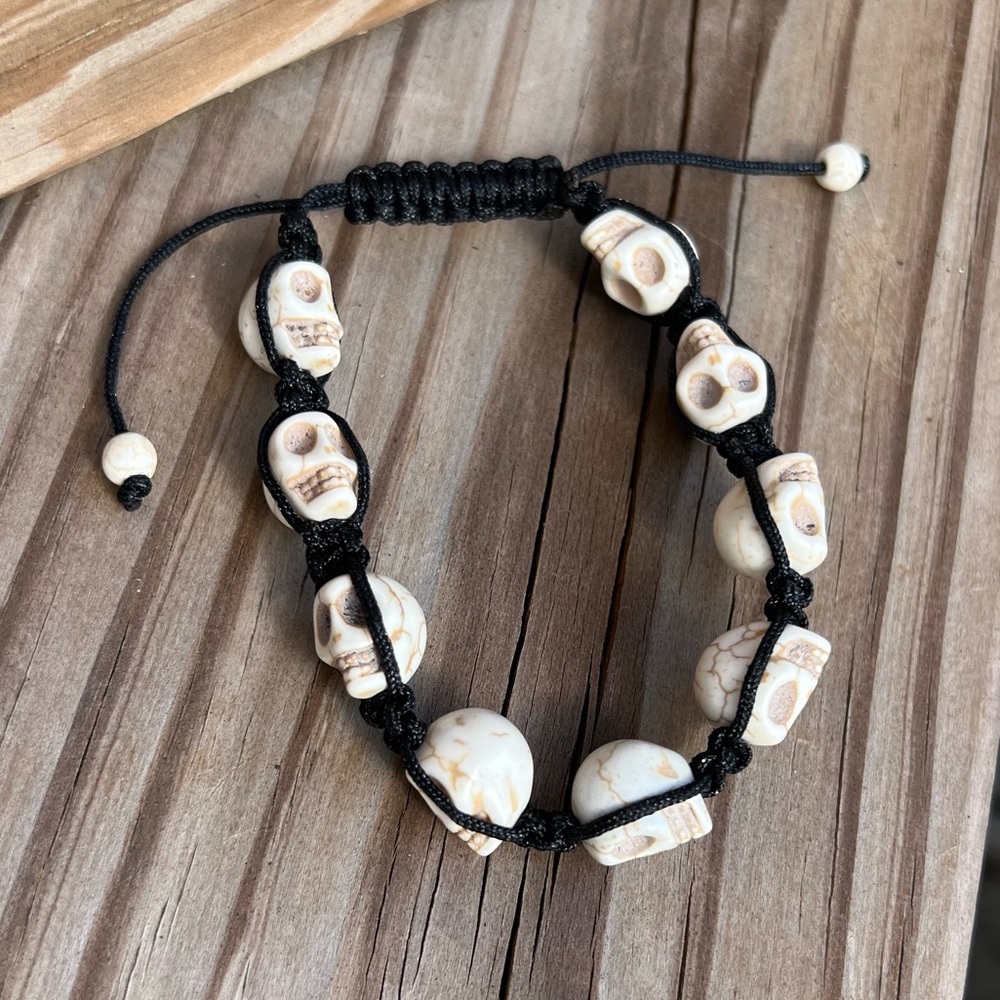 - Mexican Skull Ivory Bead Macramé Bracelet! NEW!